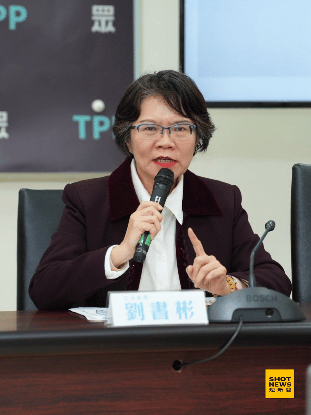 助理費除罪化惹議 白委劉書彬罵助理逼撤簽