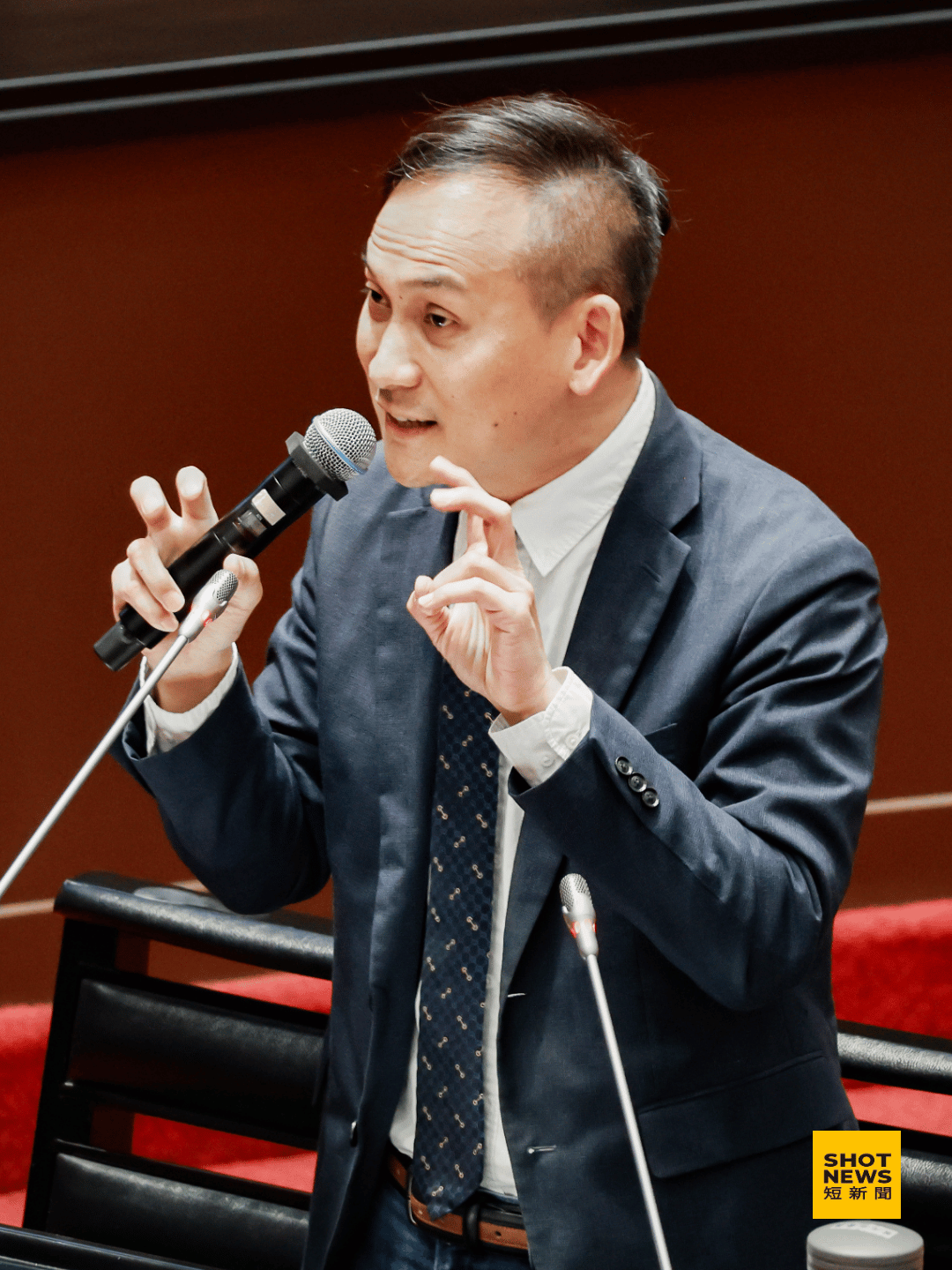 葉元之沒給加班費 北市勞動局再罰4萬元