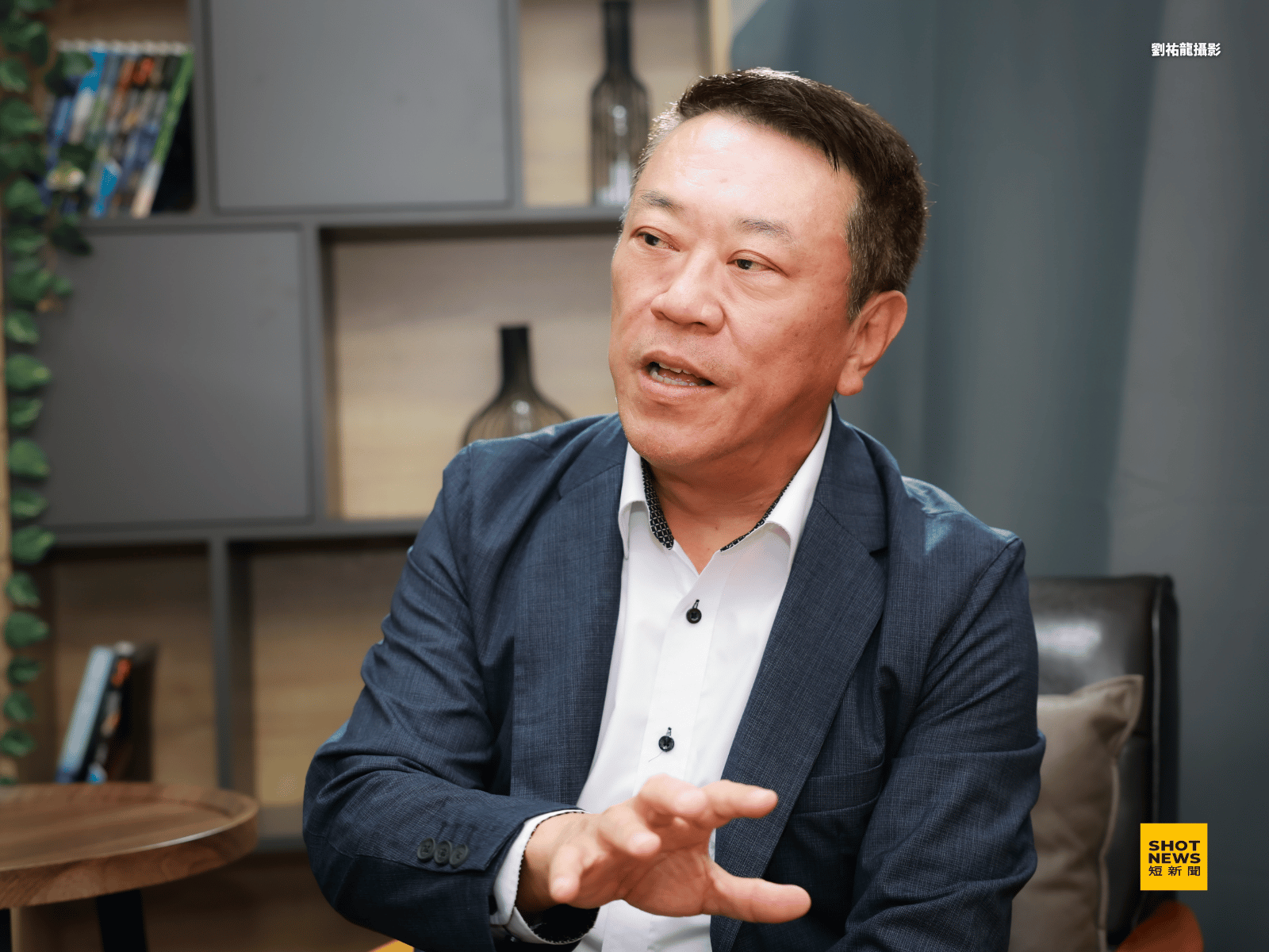 林登峰會長回憶起初到菲律賓時的困難與打拚的過程。