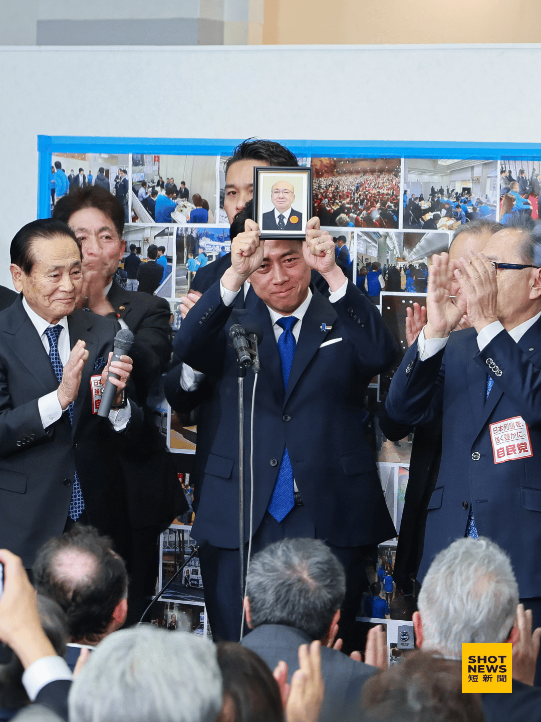 穿著你的西裝贏了 小泉進次郎淚謝老幕僚