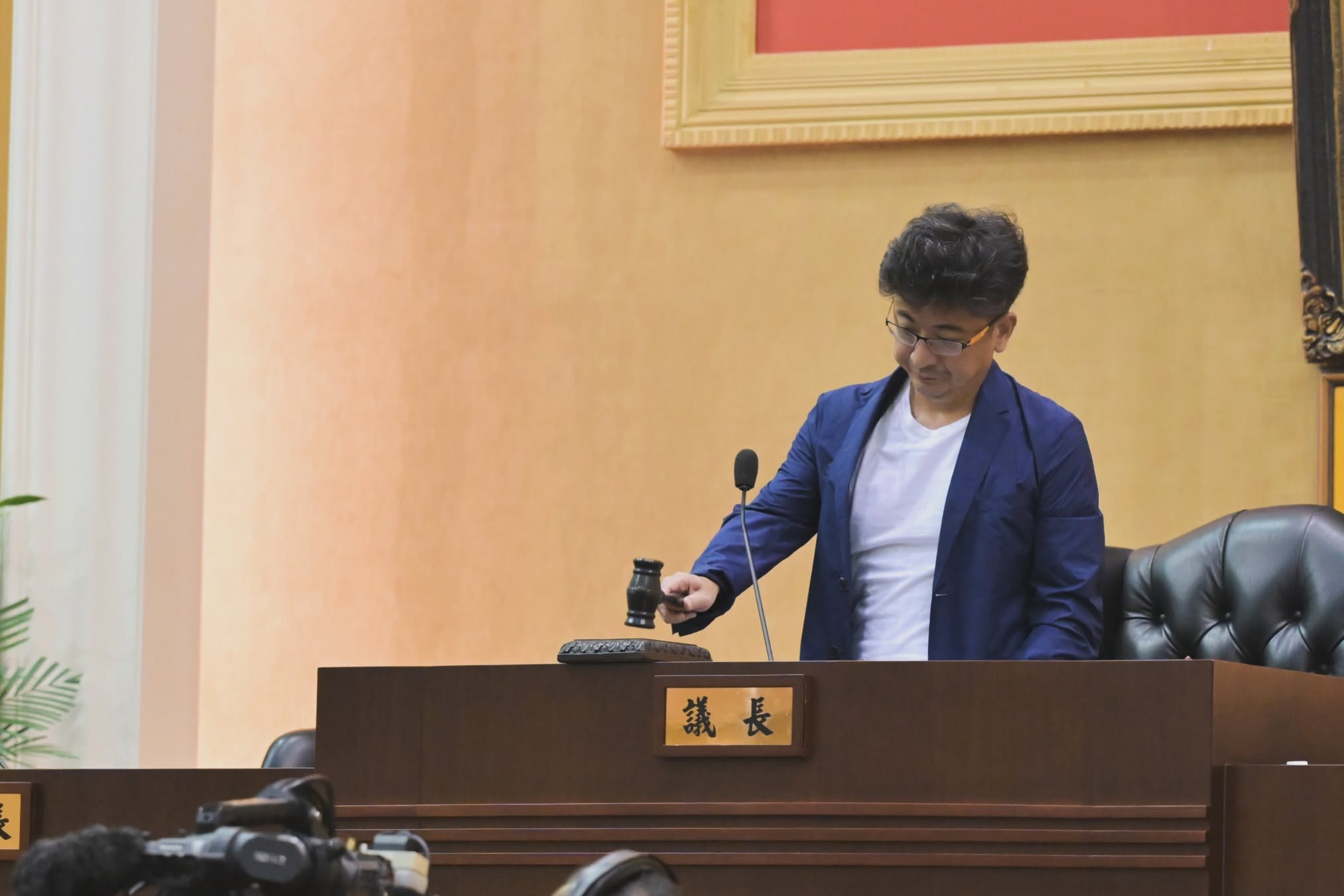 議會宴客涉賄 謝典霖一家3口聲押