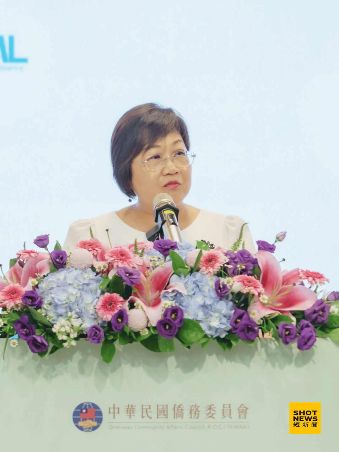 徐巧芯被打臉 徐佳青：該自費我都自費