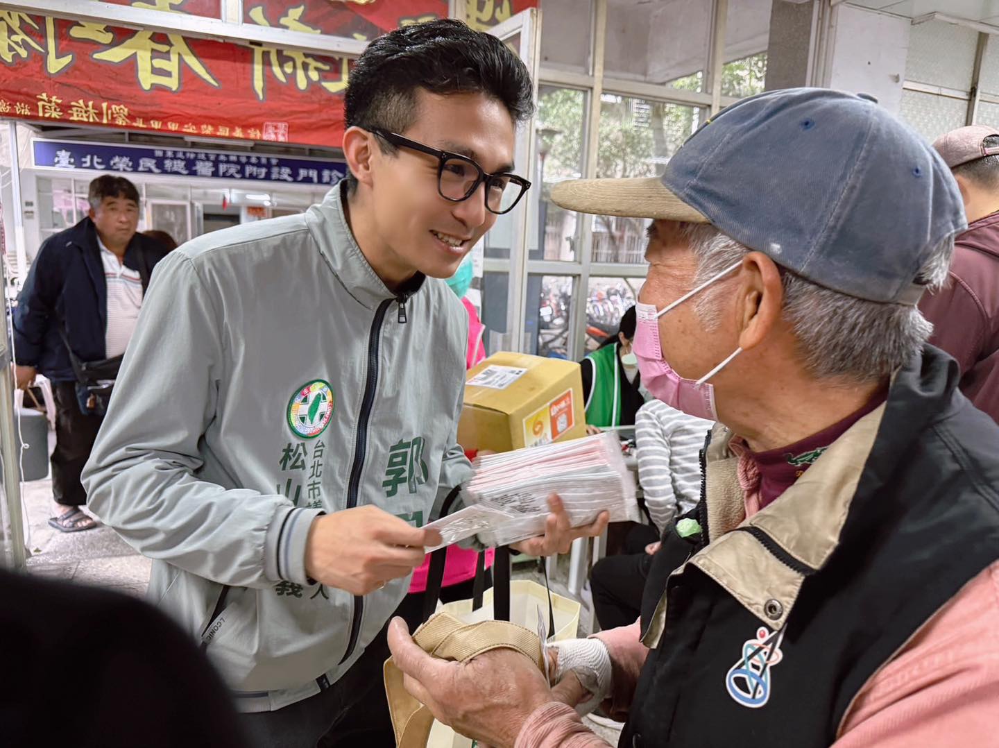 松信郭凡宣布參選 留學與幕僚經驗成亮點