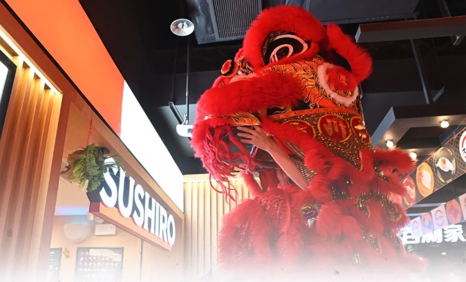 嘴上抵制日本？中國壽司郎要排十小時！