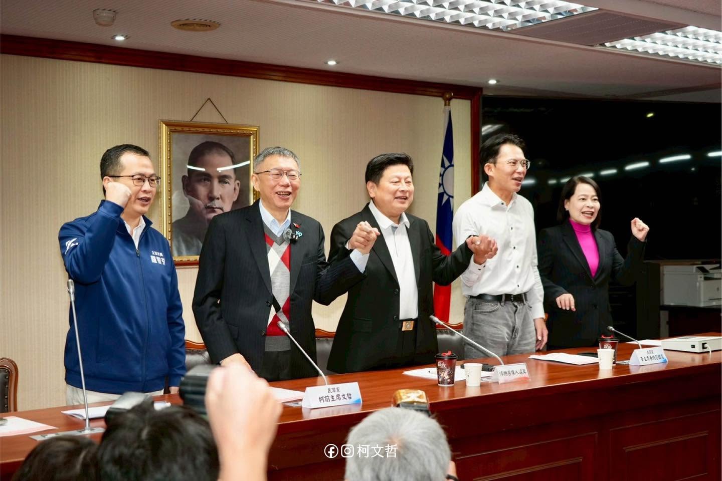 柯文哲把民眾黨「變現」?!