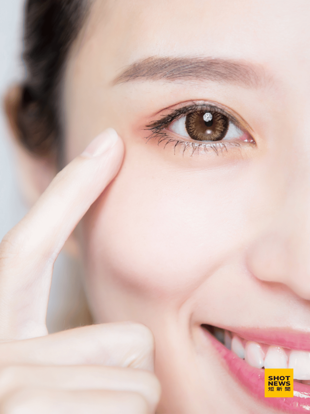 上班族用眼過度 熱敷與眼部按摩成舒緩首選