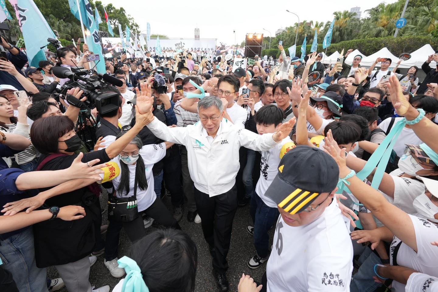 柯教主的告別式