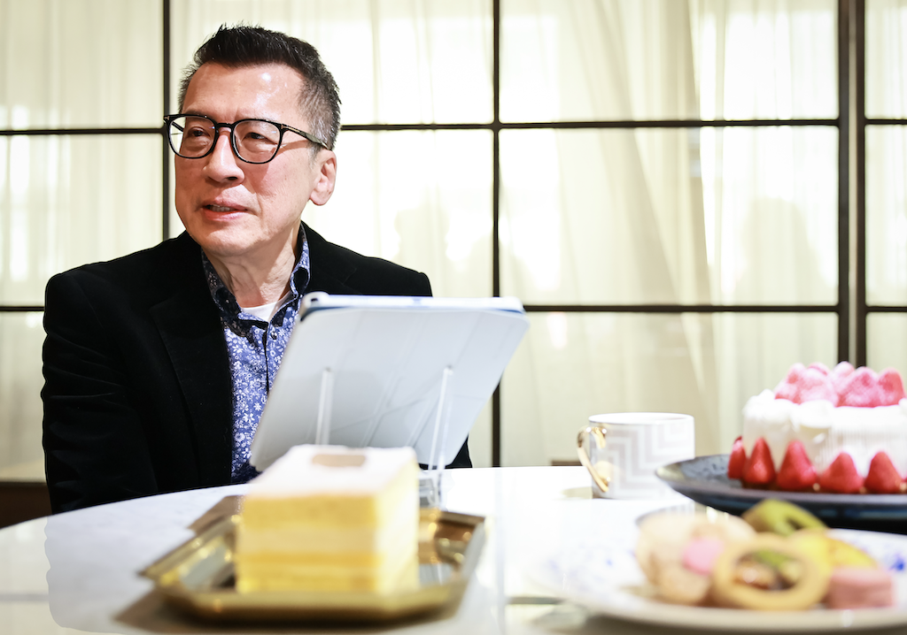 月之戀人董事長洪強森。