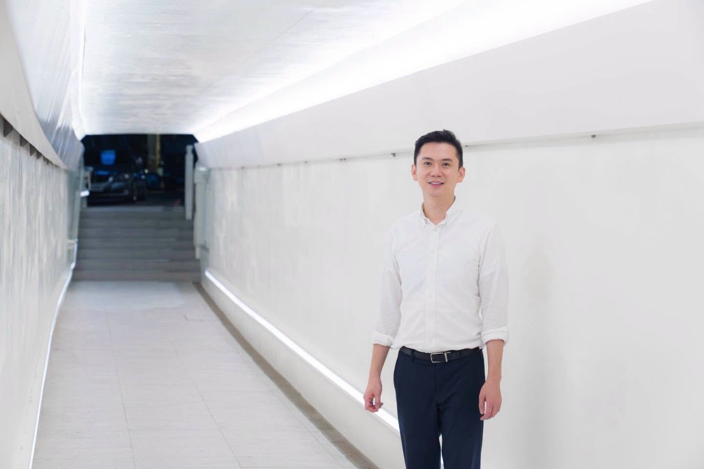 三民路地下道人行空間改善工程完工,鄭朝方表示,工程必須從民眾日常需求出發。(圖:竹北市公所官網)