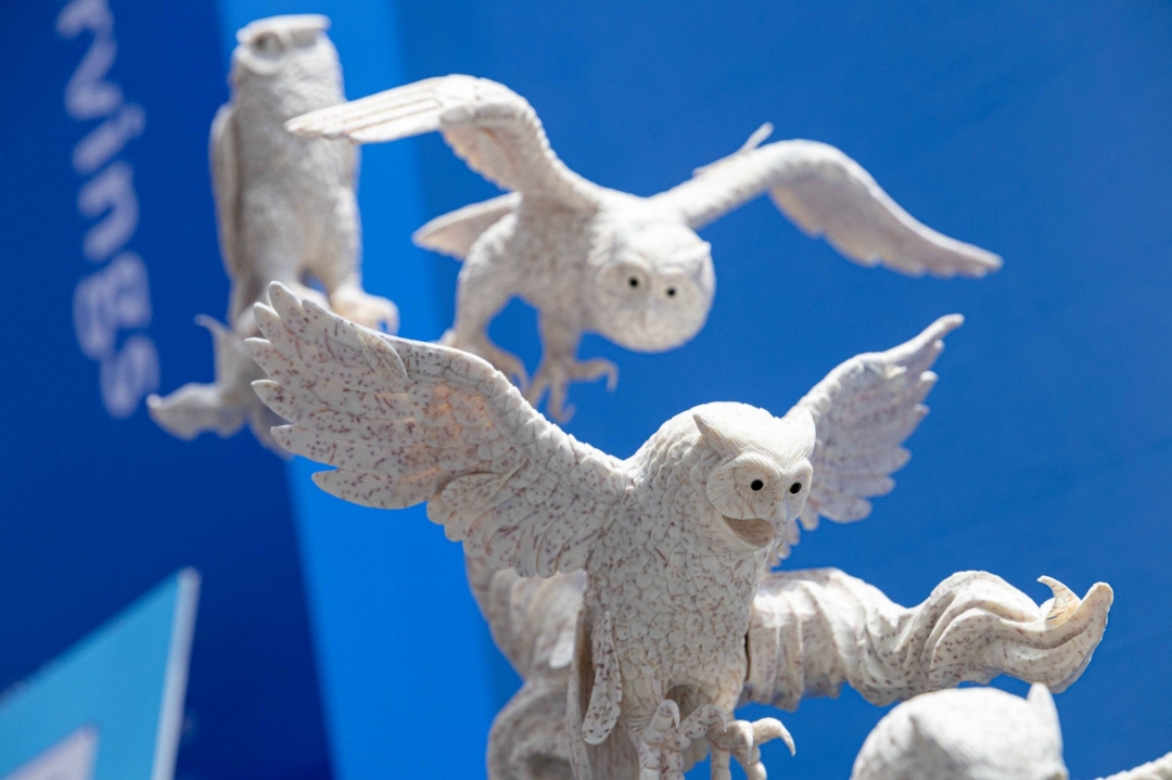 「藝鳴驚人」展區展出蔬果雕刻、翻糖、藝術麵包、果凍花、擬真食物蠟燭與食物香皂等作品。(圖/台灣觀光協會提供)
