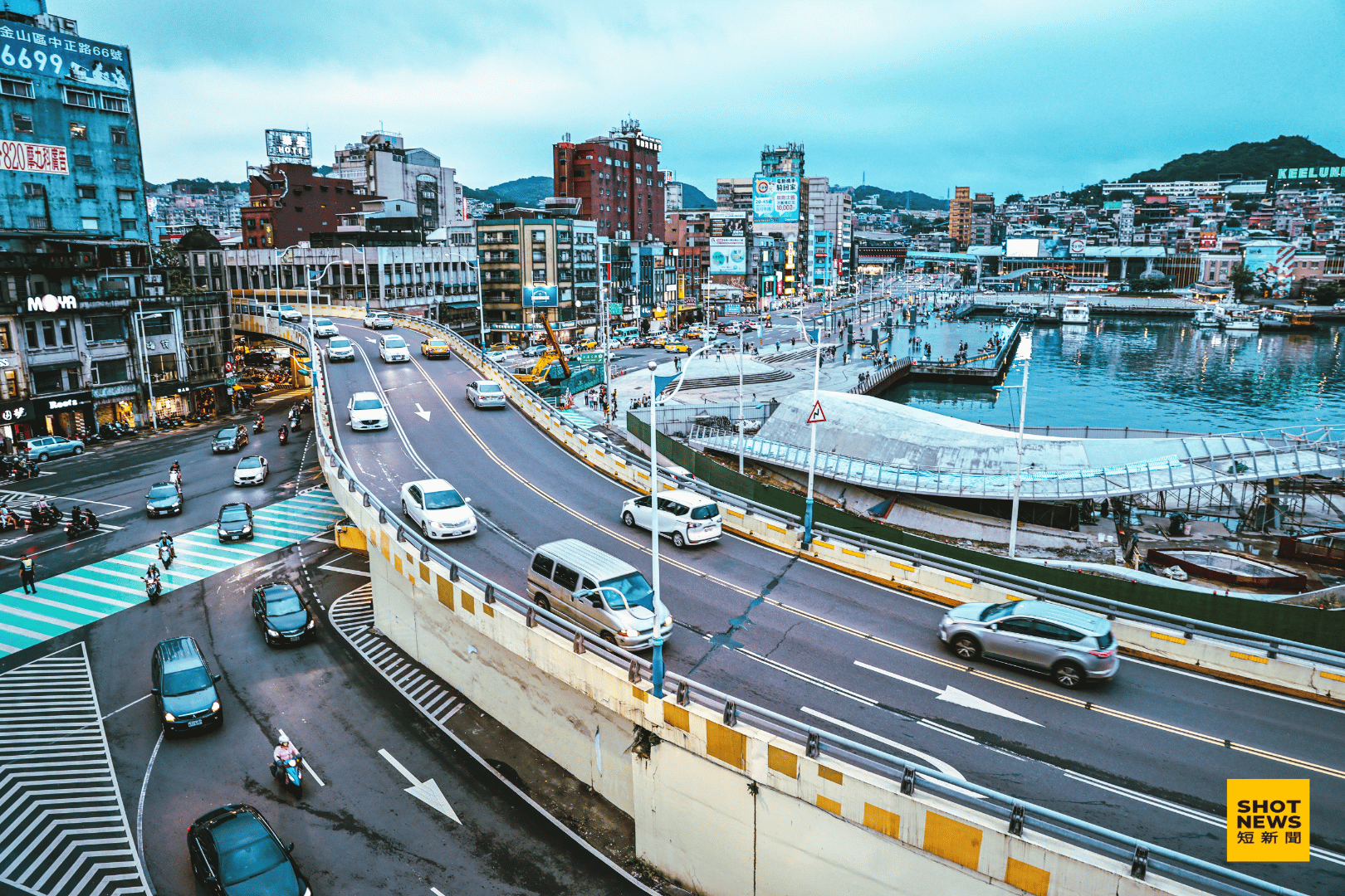 基隆市國門廣場旁。(劉祐龍攝影)