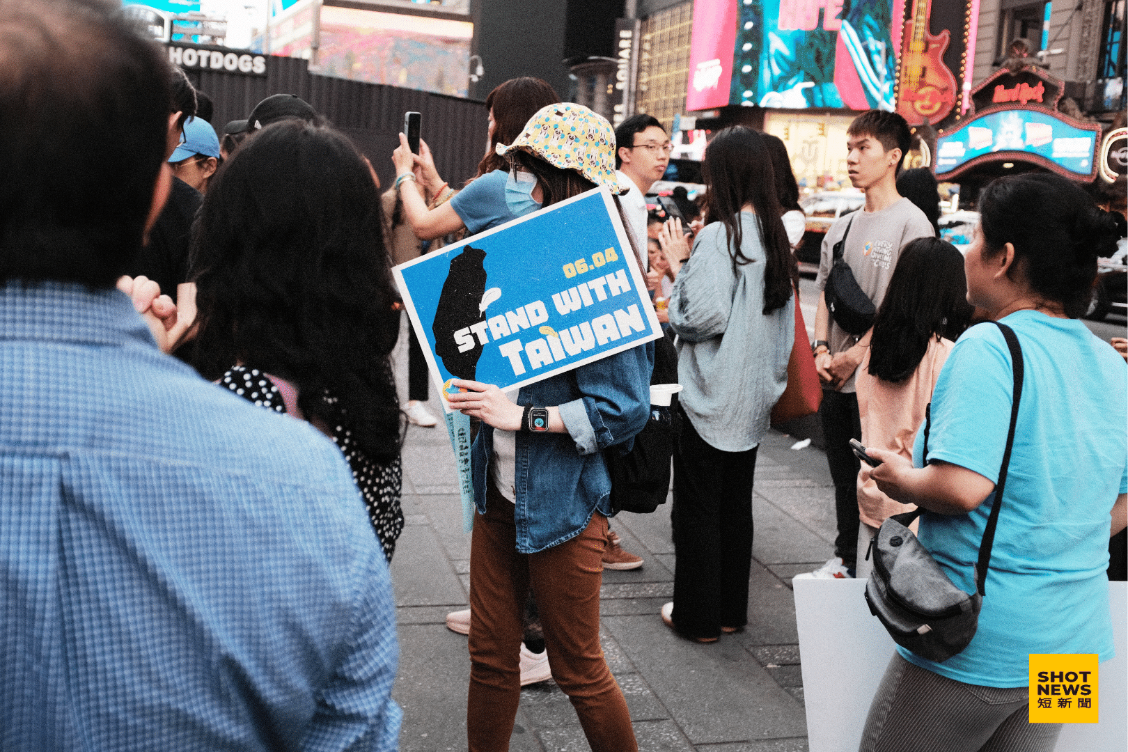 旅美台灣人站出來。（圖：短新聞)