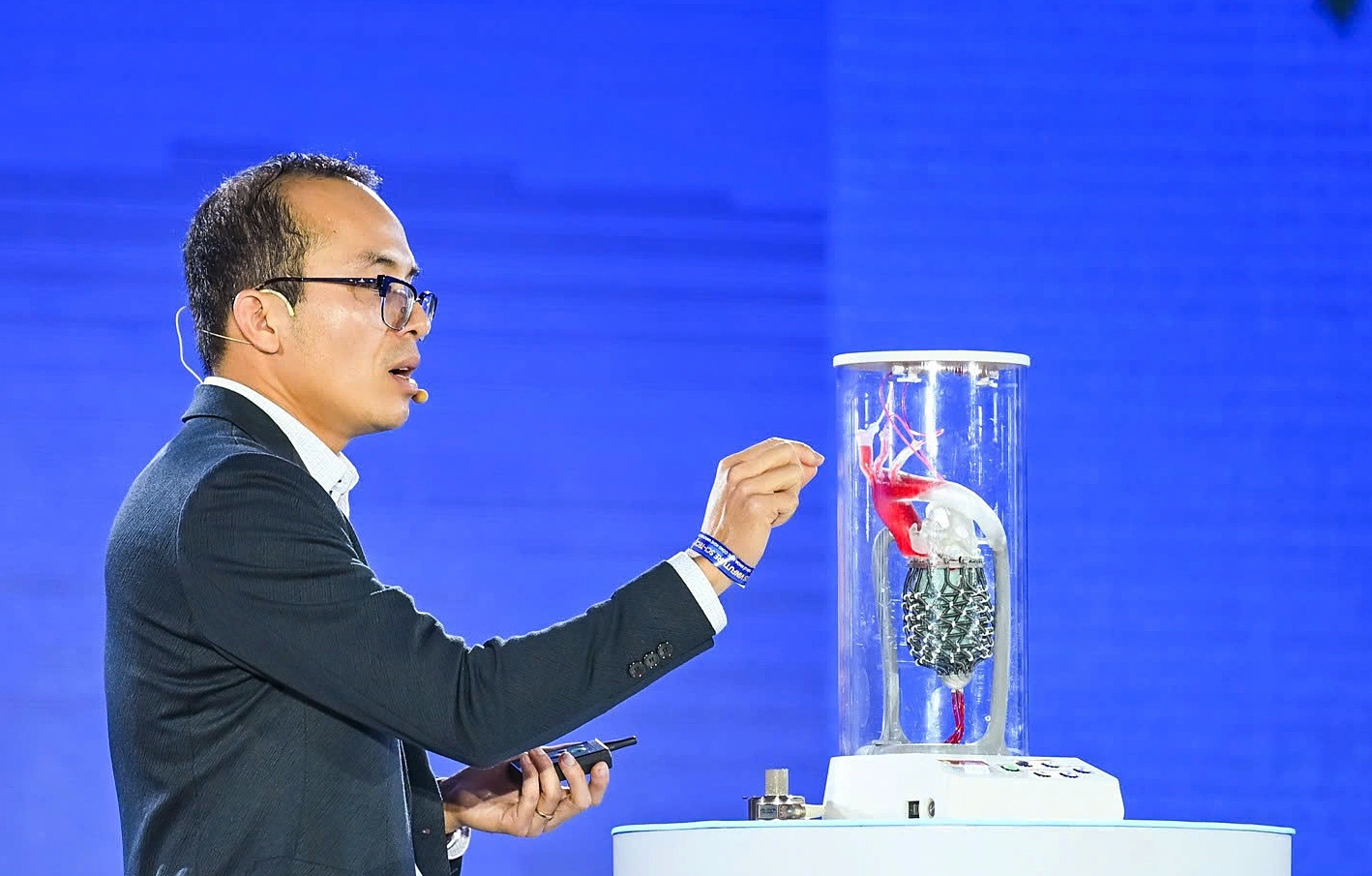 越南科學家打造「體外個人化人工心臟」