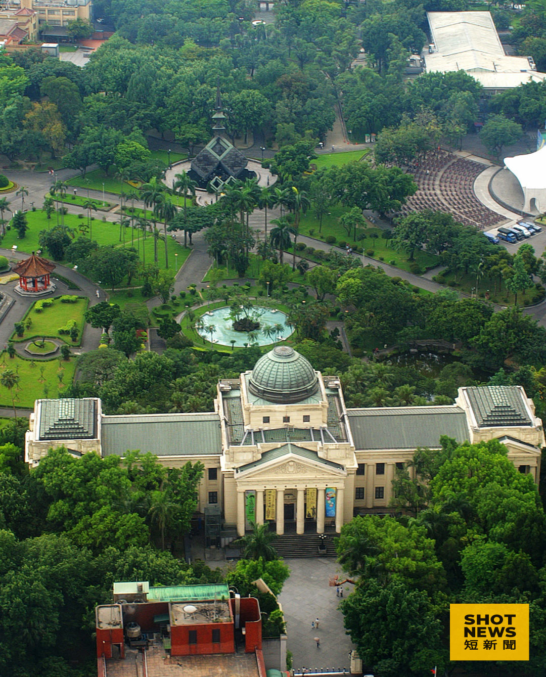 台灣棒球百年遺址 藏身台北二二八公園