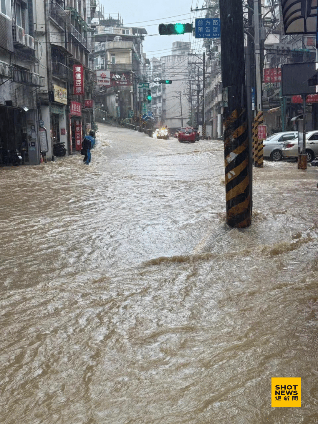 基隆地院前的東信路。(基隆人日常)