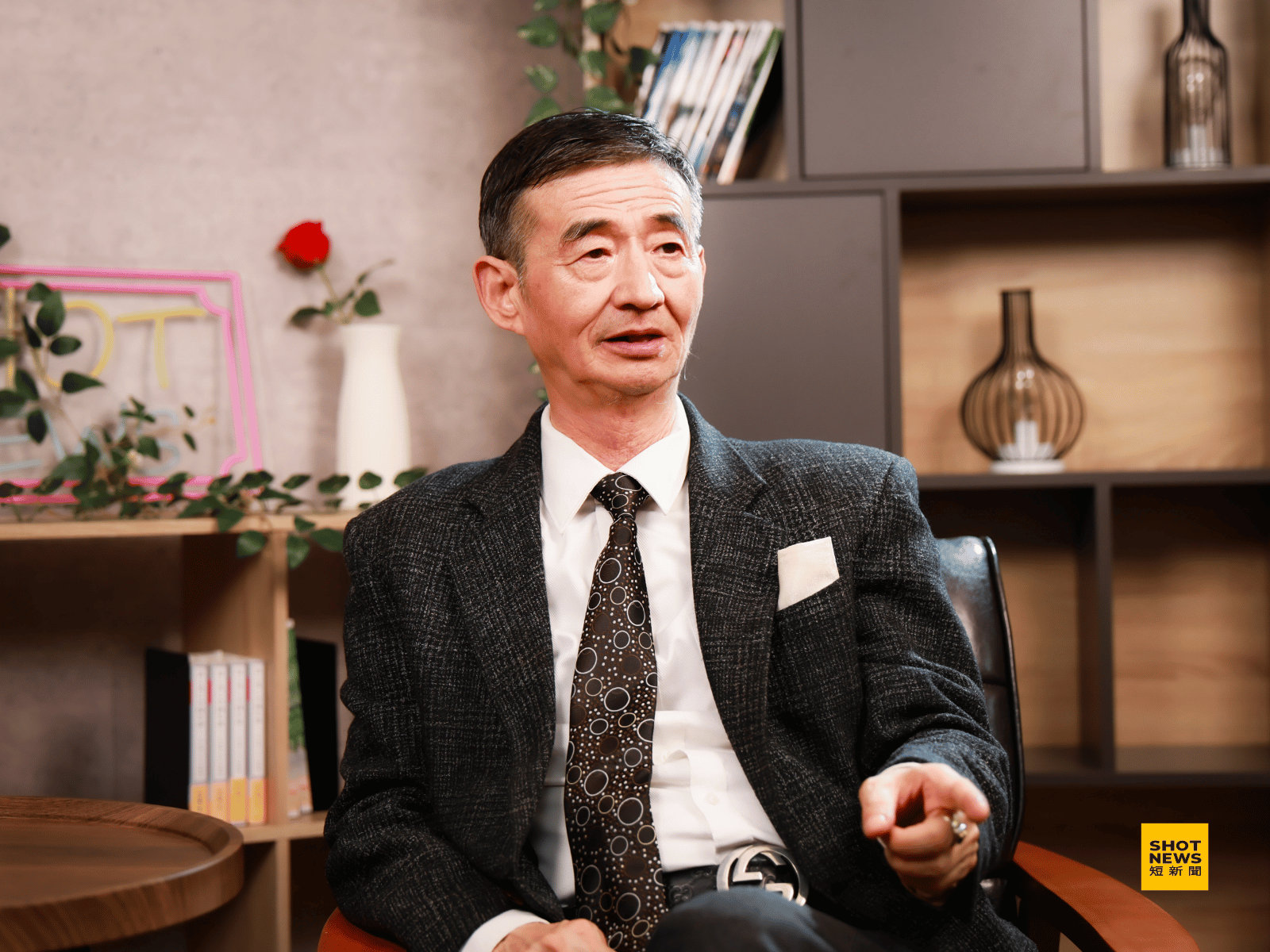 吳祥輝憶起創辦黨外雜誌的時光。(劉祐龍攝影)