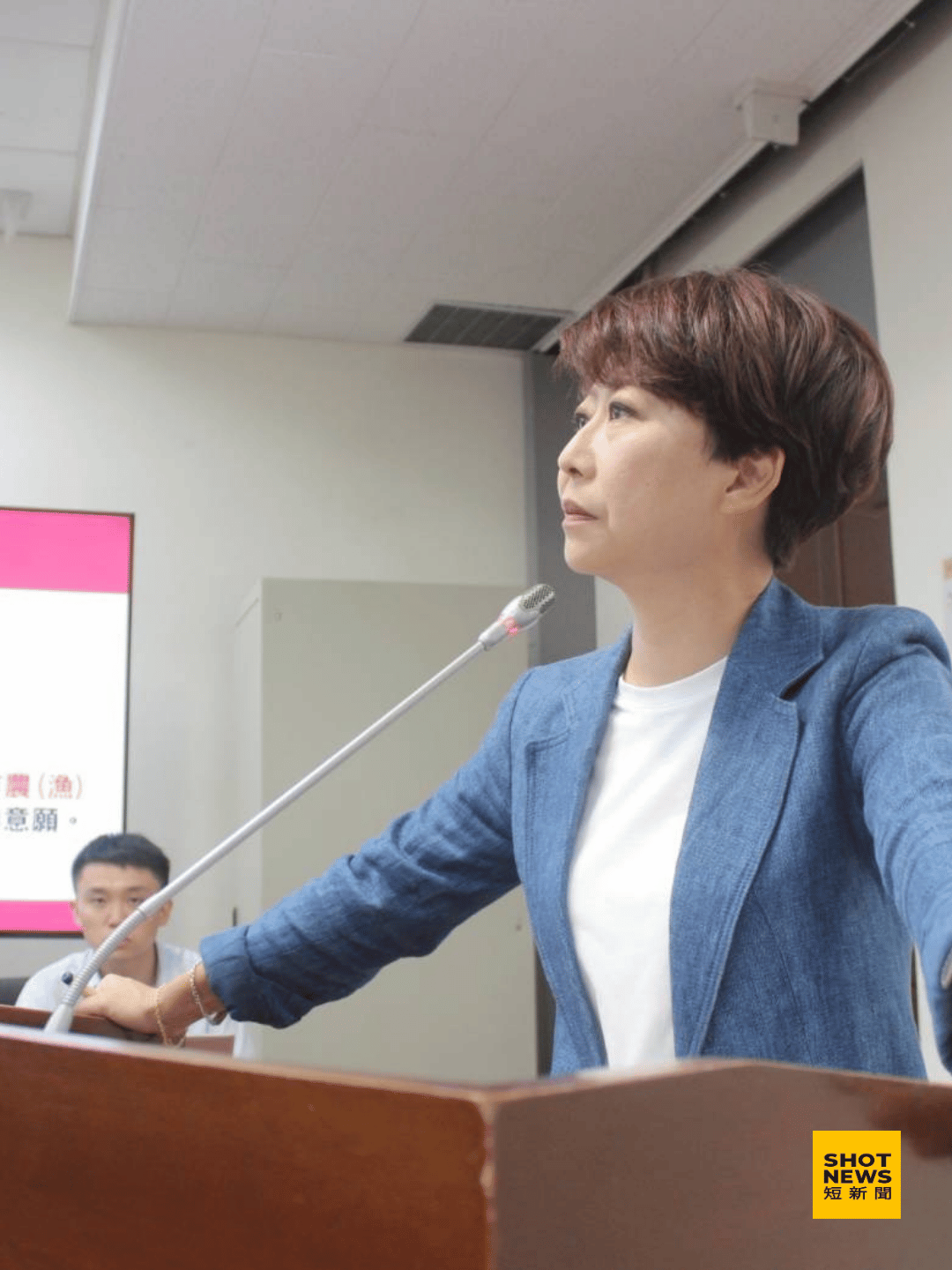 青農退休保障 陳亭妃籲現行制度應改革