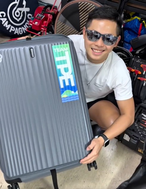 開箱亞運大禮包!網友狂讚:李洋部長太強