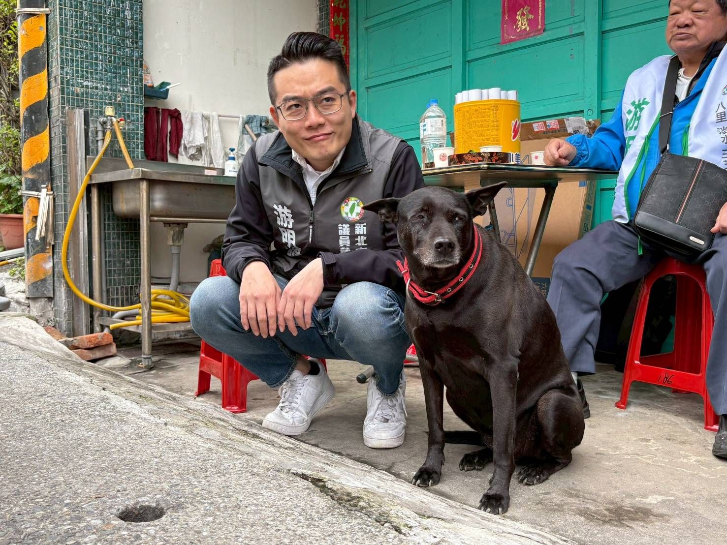 黃國昌喊不會三腳督 游明諺嗆:回家洗洗睡