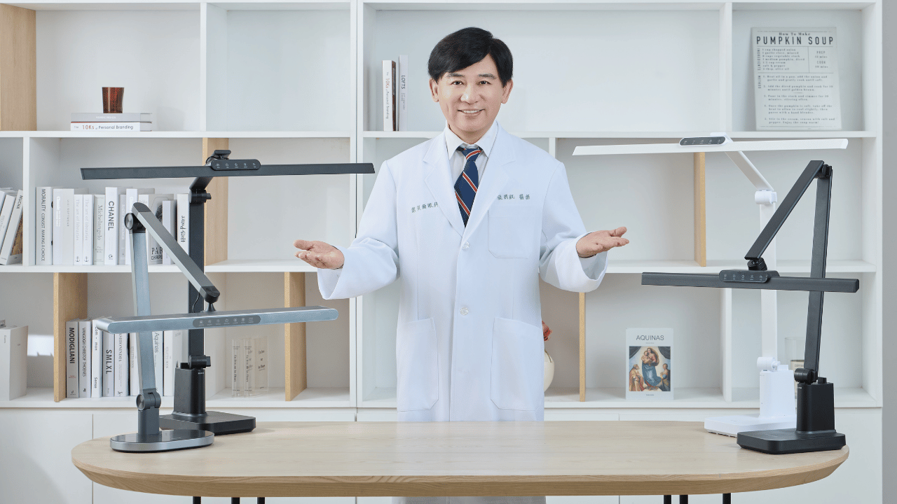 諾貝爾眼科張朝凱院長擔任喜光全光譜品牌代言人。(圖/喜光全光譜提供)