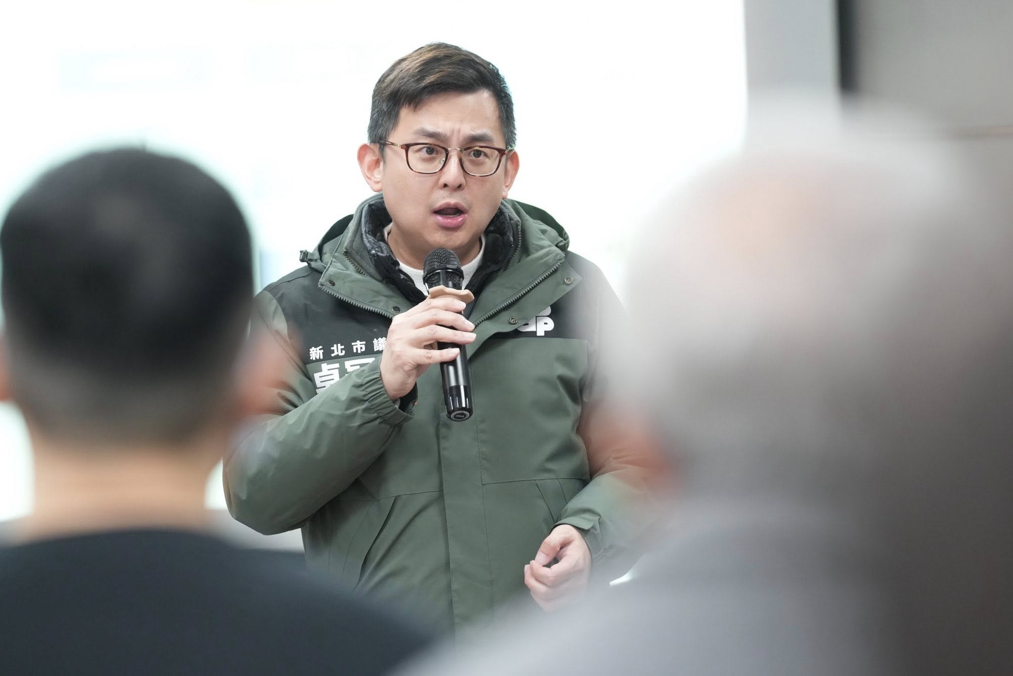 新書消費洪慈庸流產 卓冠廷痛批黃國昌