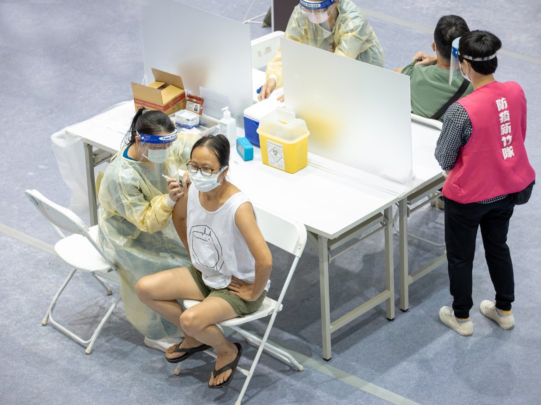 發燒咳嗽是哪種? 流感新冠感冒這樣分