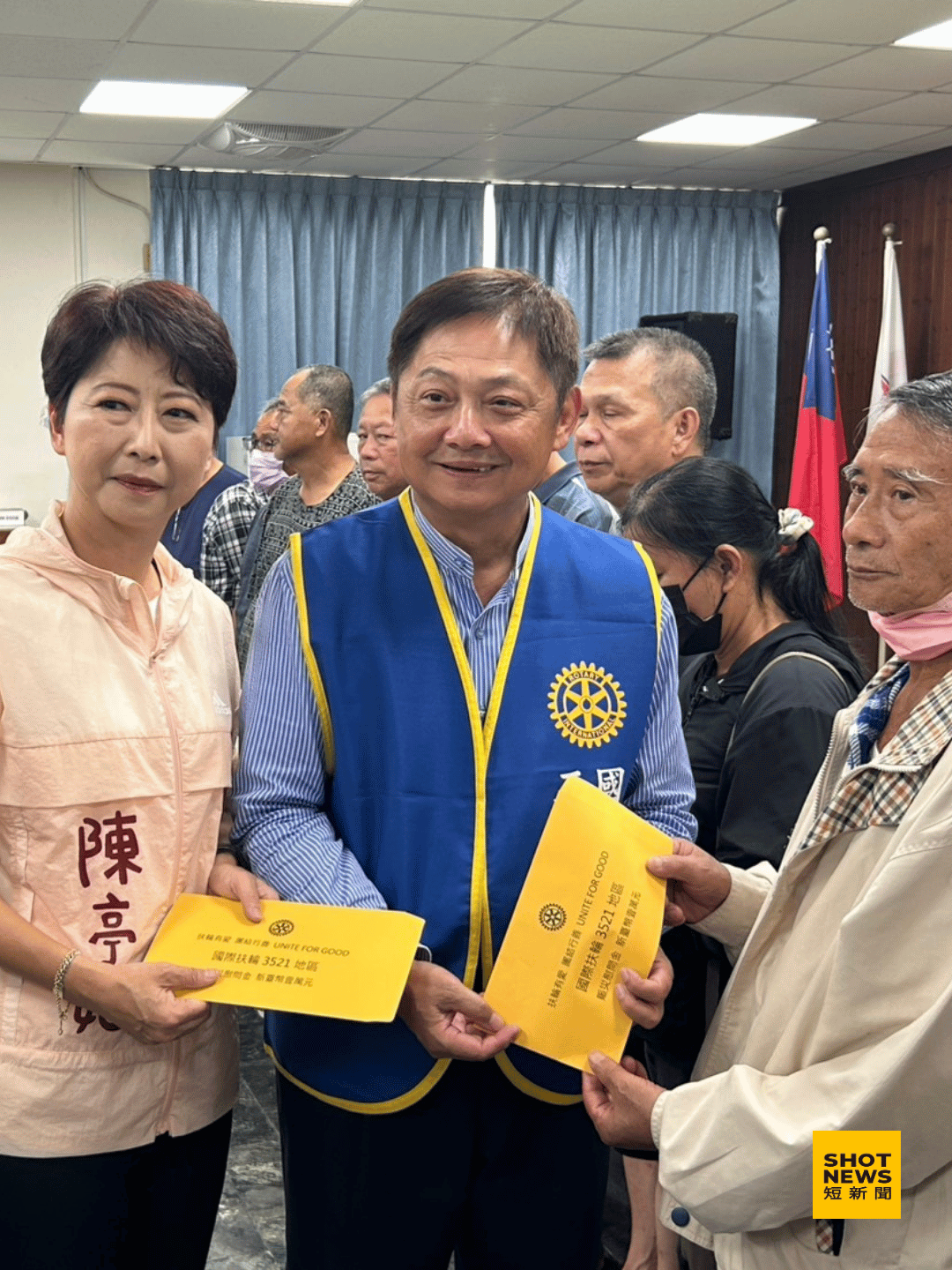 陳亭妃媒合扶輪社捐助 災民獲急難救助金