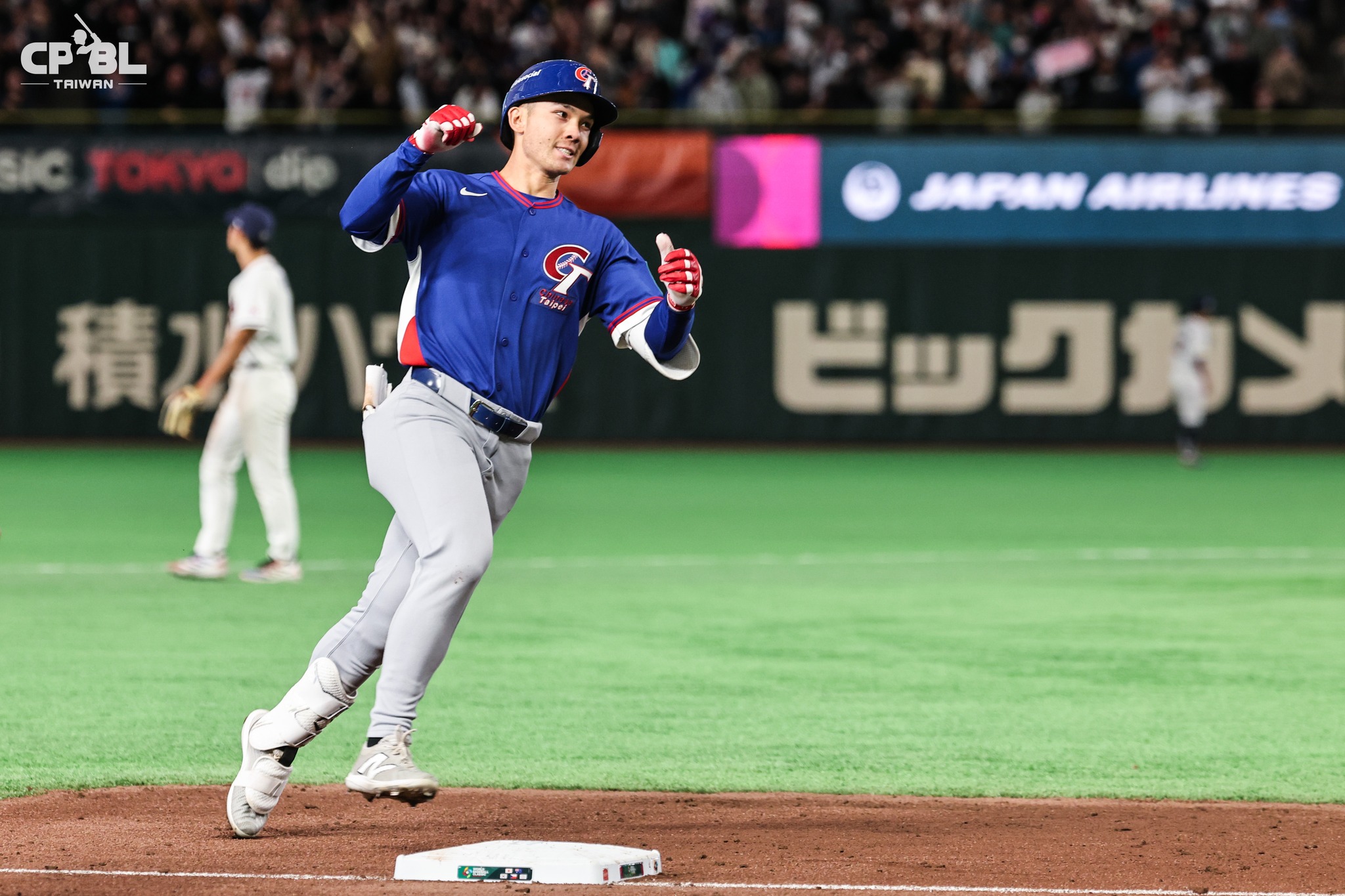 延攬費仔！國發會擬邀申請台灣就業金卡