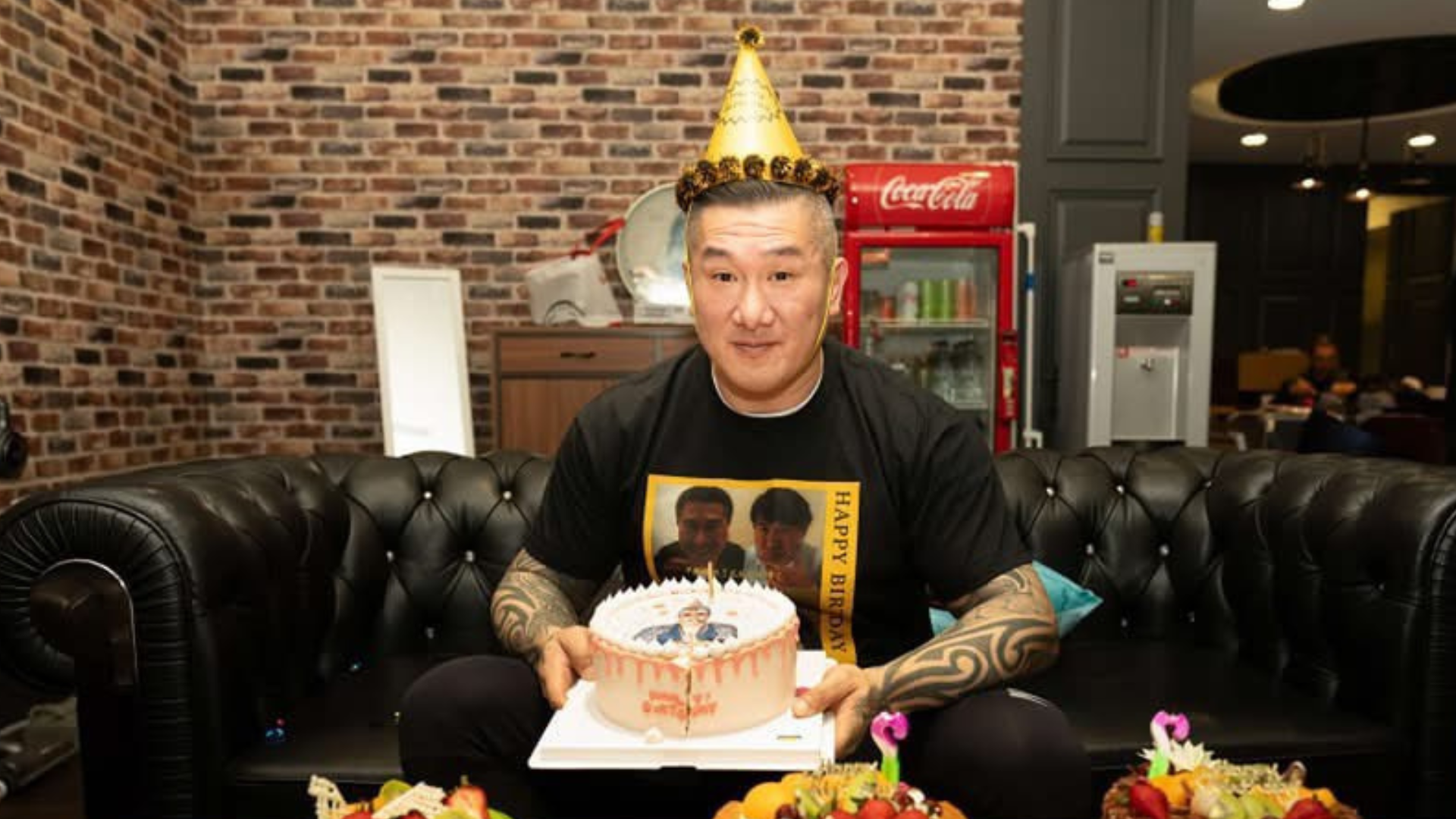 館長辯稱，自己原先是在回答網友問題，結果被民進黨的媒體去頭去尾。