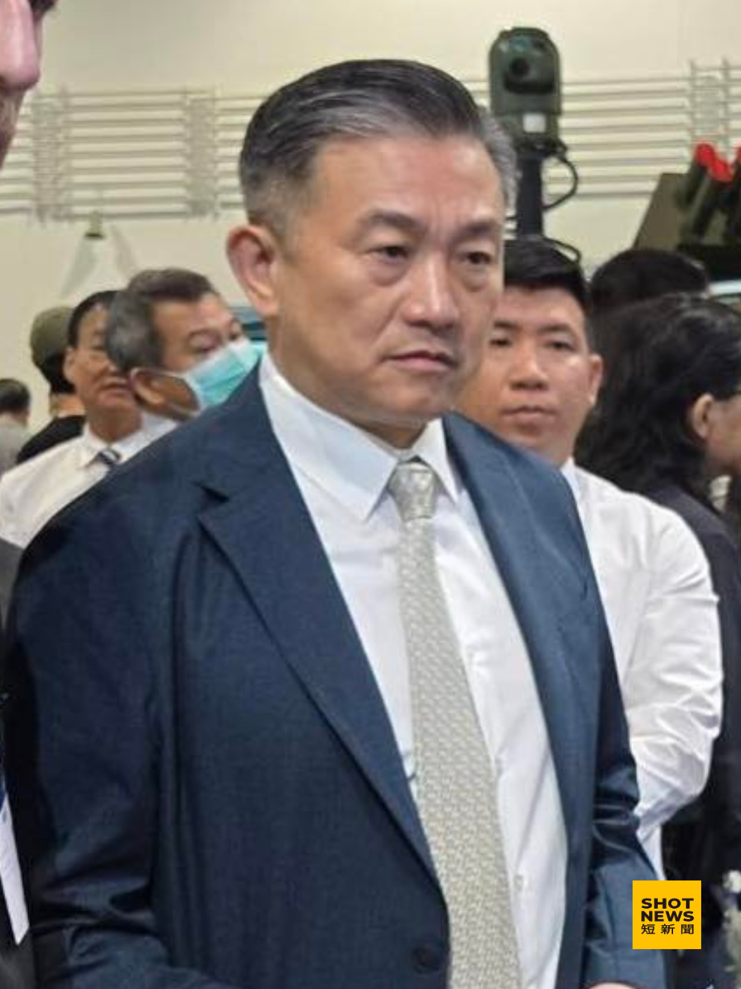 傳出民進黨立委王定宇在黨團群組中，建議政院釋出「有殺傷力」消息。
