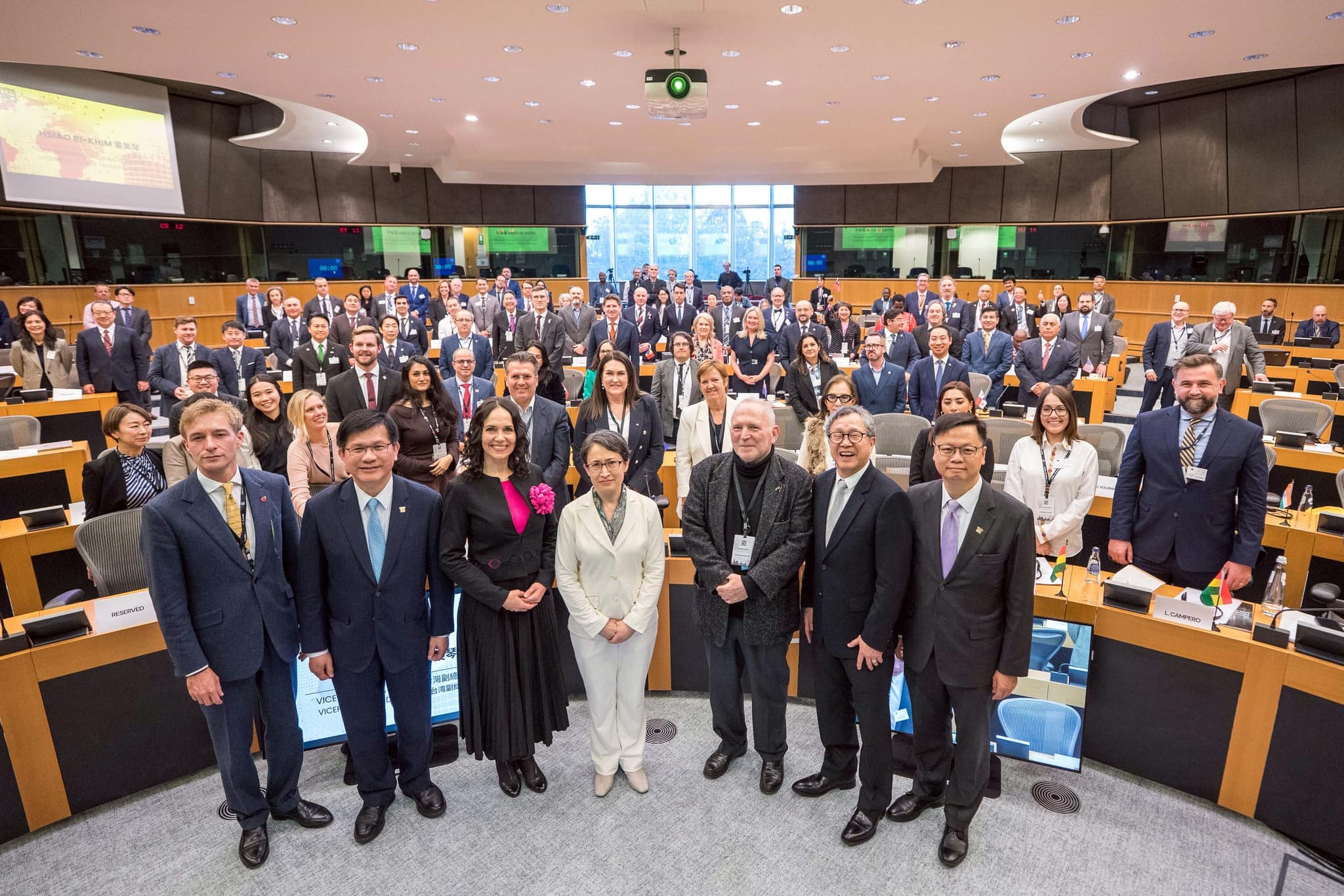 蕭美琴訪歐演講遭造謠 謝志偉斥：請閉嘴