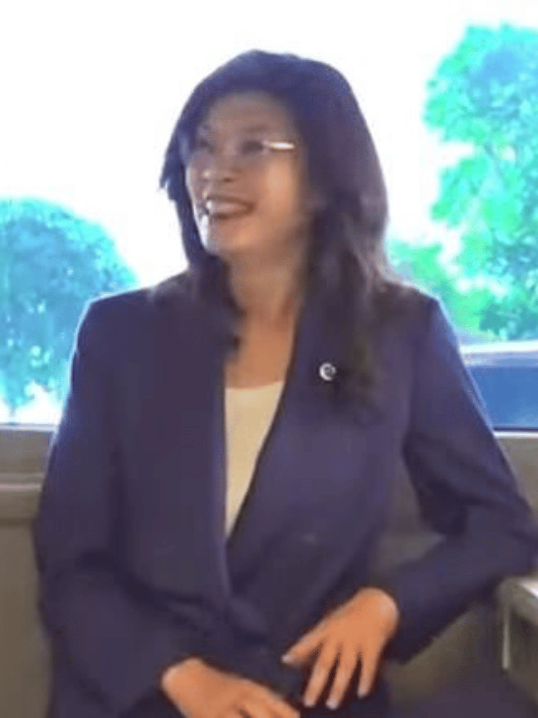 鄭習會「羞辱降格」？鄭麗文坐巴士赴會