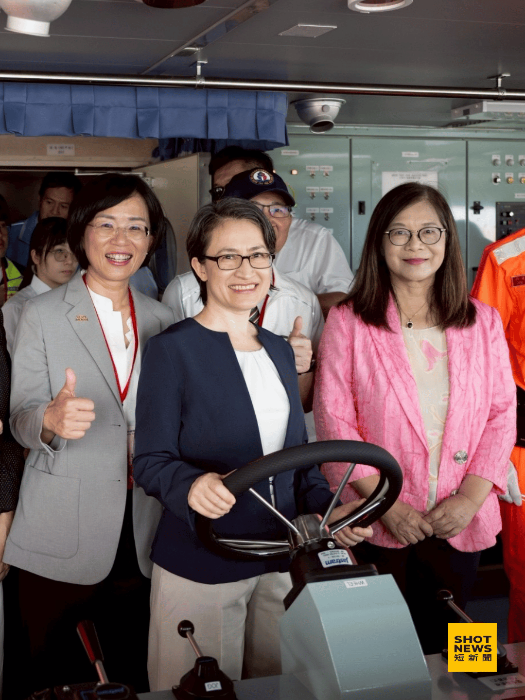 國艦國造再前進 蕭美琴主持花蓮艦交船