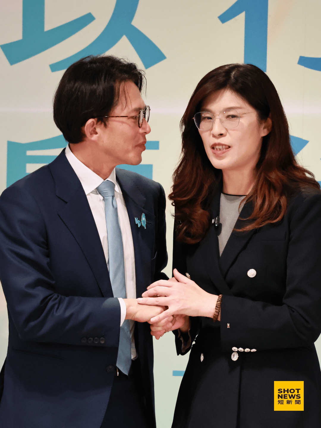 鄭黃會空談淪形式 白藍仍各懷鬼胎