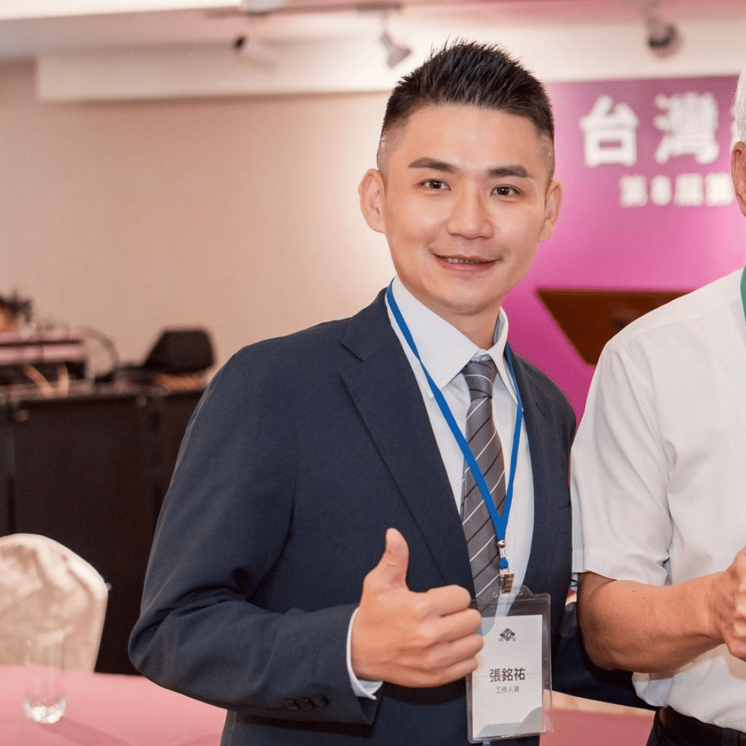 正國會副執行長張銘祐9日發文。