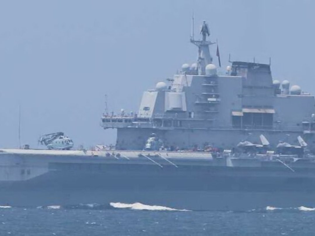 遼寧艦航經菲南 前台灣海巡艦跟監