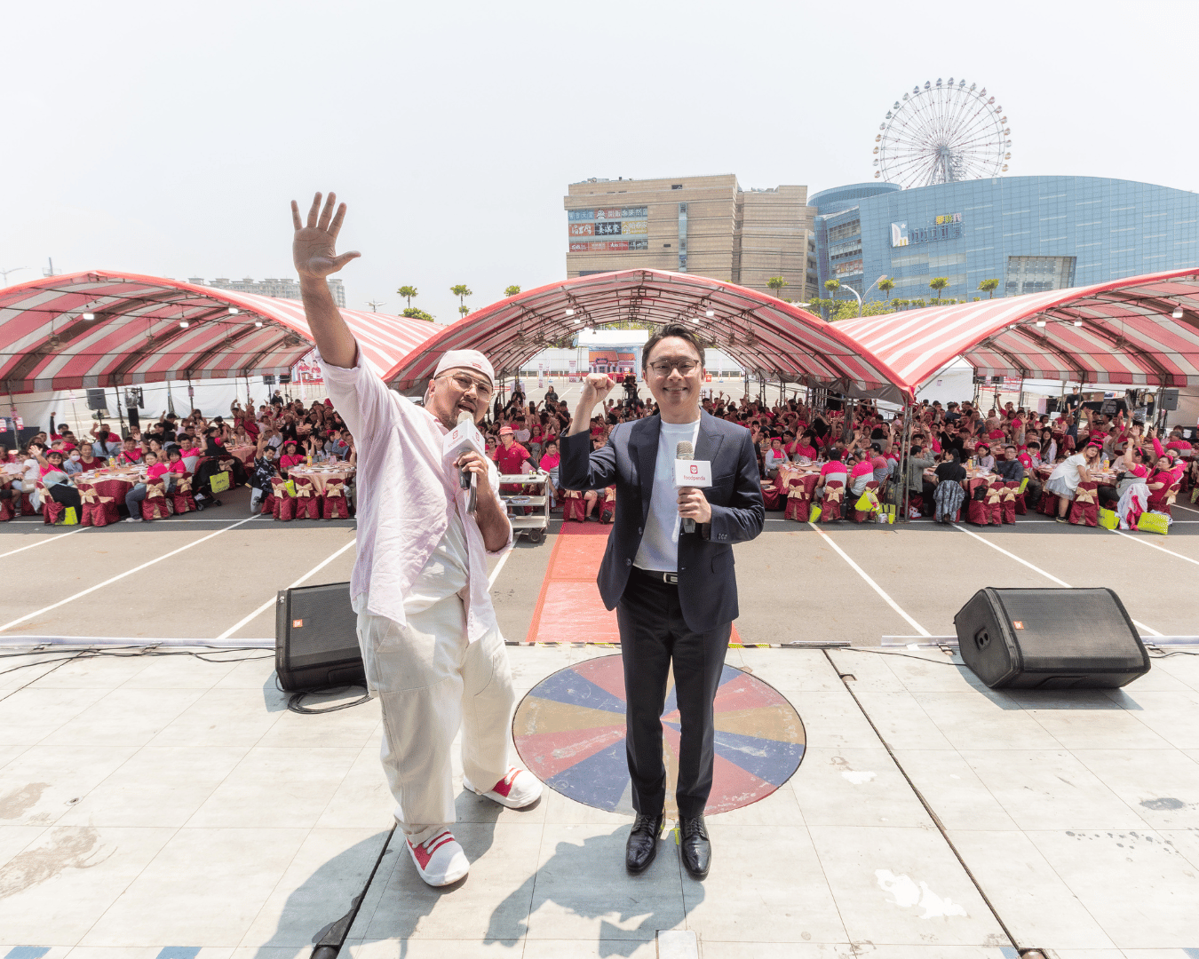 foodpanda營運總監黃昭傑（圖右）邀請美麗本人（圖左）為外送夥伴帶來精采主持（圖 / 由品牌提供）